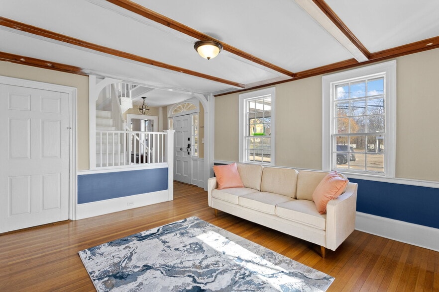 More Photos Of 80 Lafayette Rd, Hampton Falls Freestanding For Sale
