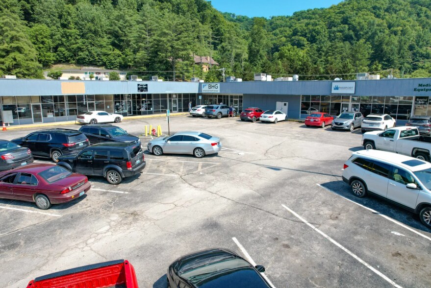 More Photos Of 94-154 Grand Vue Plz, Hazard General Retail For Sale