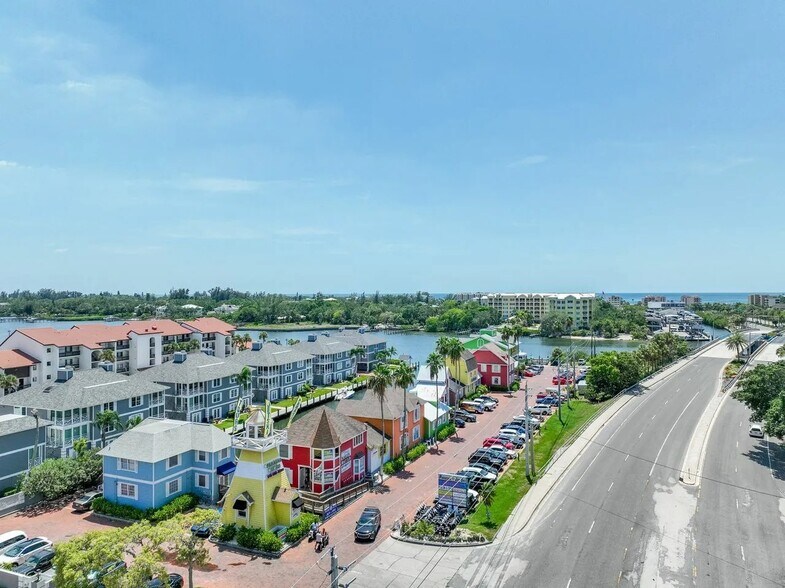 More Photos Of 1500-1536 Stickney Point Rd, Sarasota Storefront Retail Office For Lease