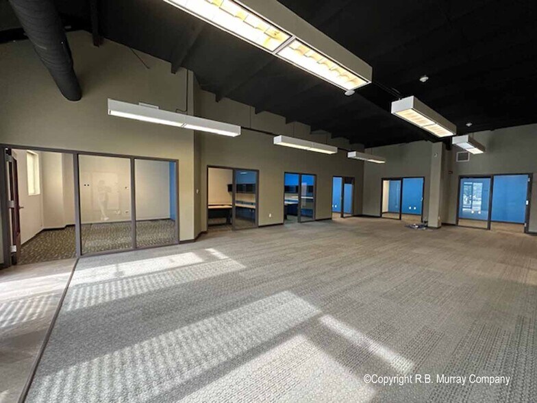 More Photos Of 1701 S Enterprise Ave, Springfield Office For Sale