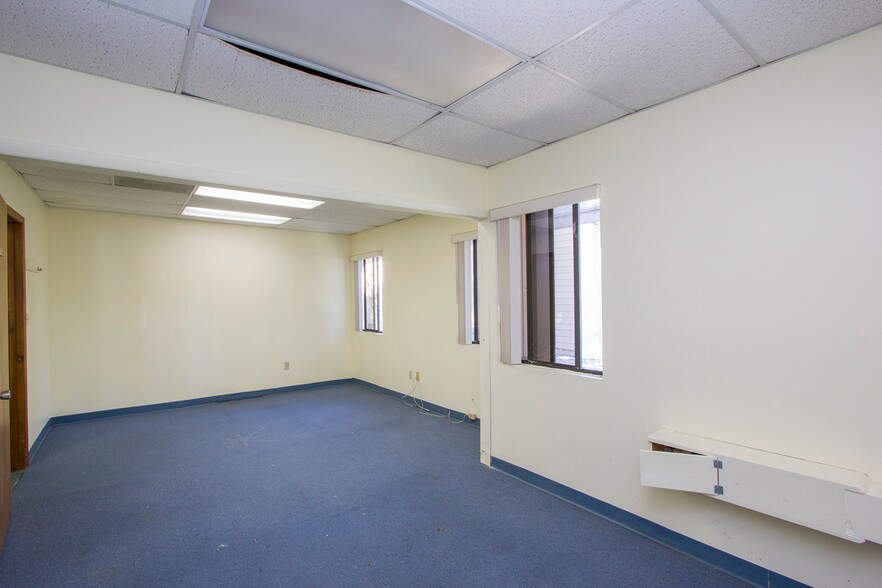 More Photos Of 26 Office Park Dr, Palm Coast Medical For Sale