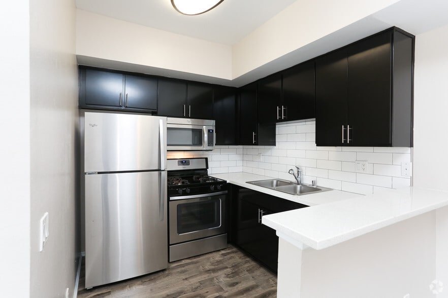 More Photos Of 1443 N Fuller Ave, Los Angeles Apartments For Sale