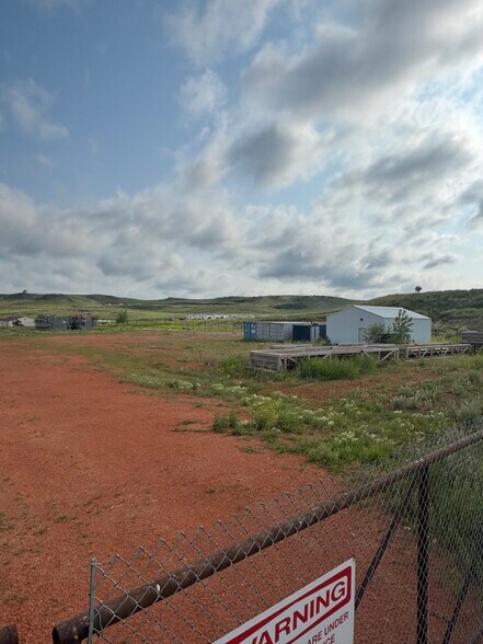 More Photos Of 2042 125th Avenue NW Ave, Watford City Warehouse For Sale