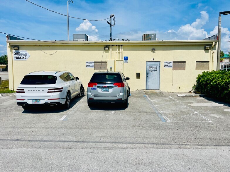 More Photos Of 18 S Federal Hwy, Pompano Beach Freestanding For Lease
