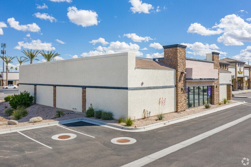 More Photos Of 1050-1076 W Chandler Blvd, Chandler Unknown For Lease