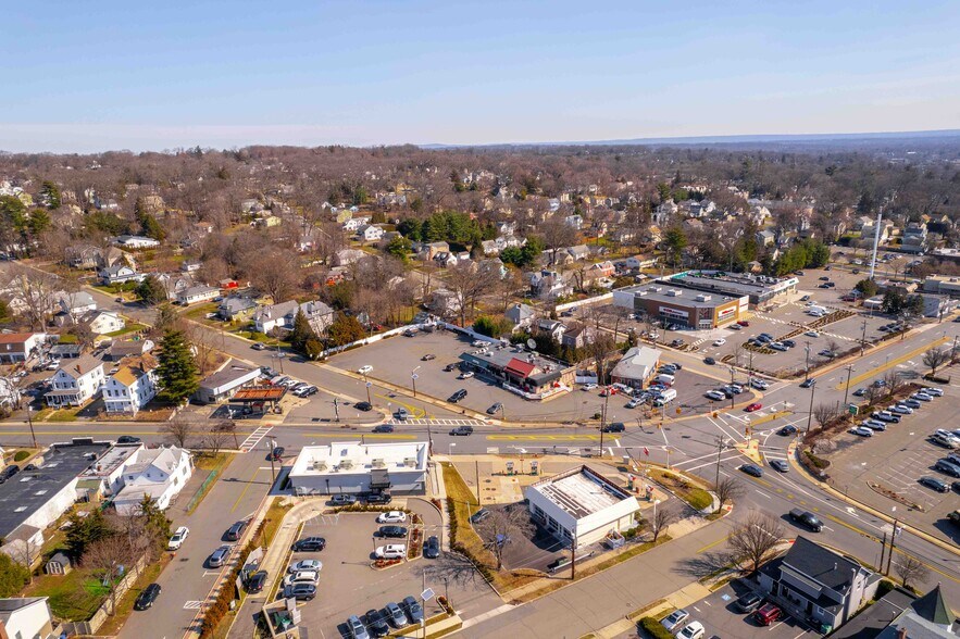 More Photos Of 118 Godwin Ave, Midland Park Convenience Store For Sale
