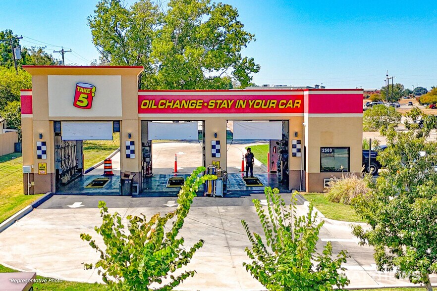 Primary Photo Of 232 Grant Ave, Auburn Auto Repair For Sale