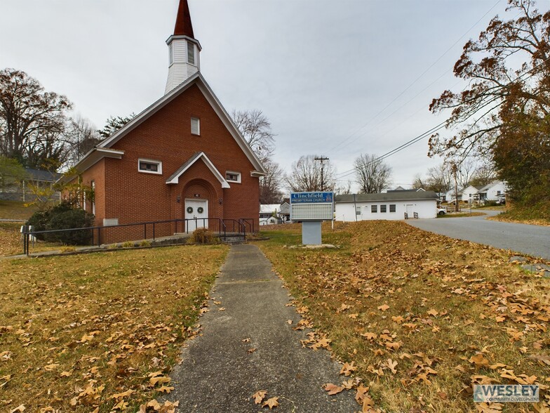 Primary Photo Of 45 Seventh St, Marion Religious Facility For Sale