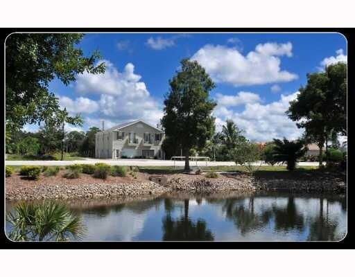 More Photos Of 925 Tamiami Trl S, Venice Storefront Retail Residential For Sale