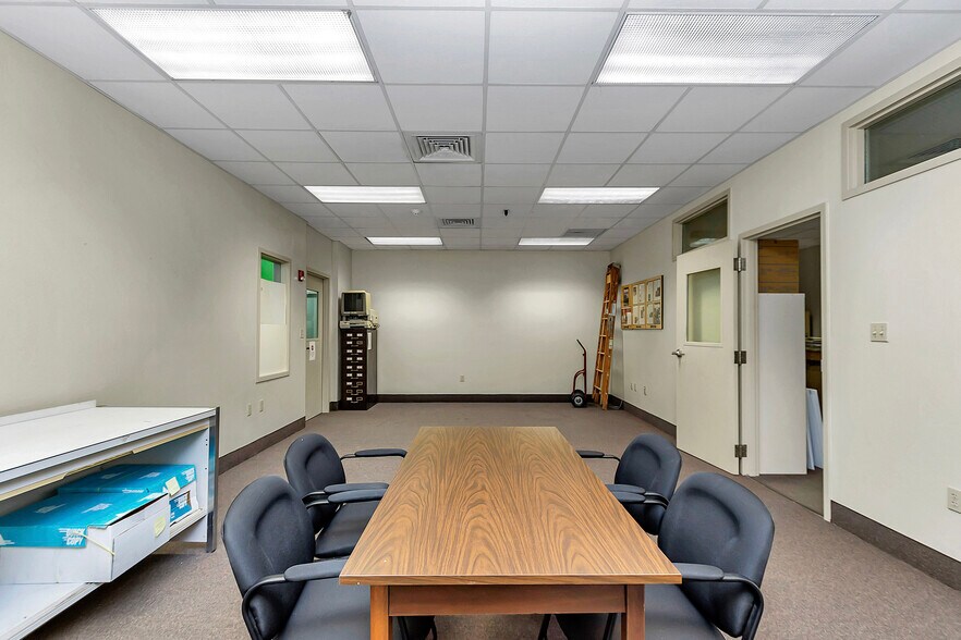More Photos Of 801 SW 60th Ave, Ocala Office For Lease