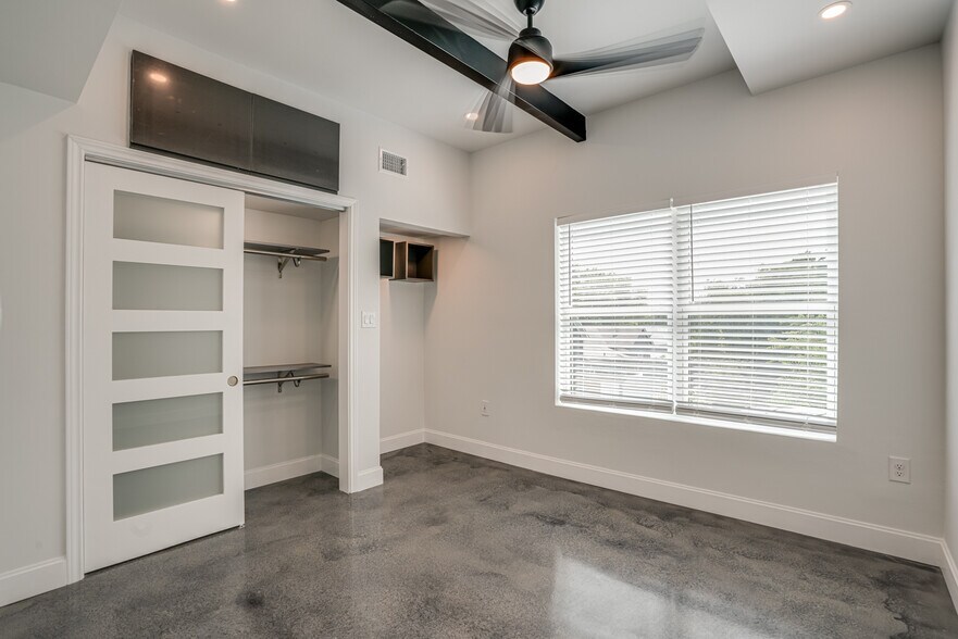 More Photos Of 811 Montana St, San Antonio Apartments For Sale
