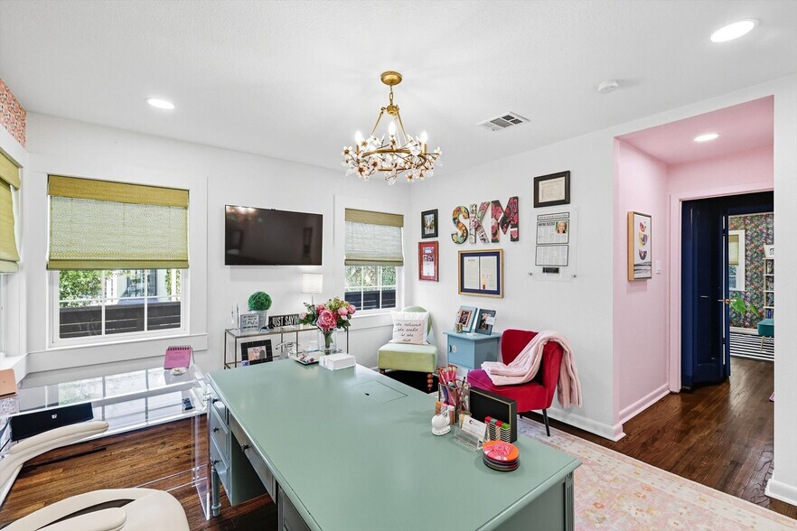 More Photos Of 3613 Washburn Ave, Fort Worth Loft Creative Space For Sale