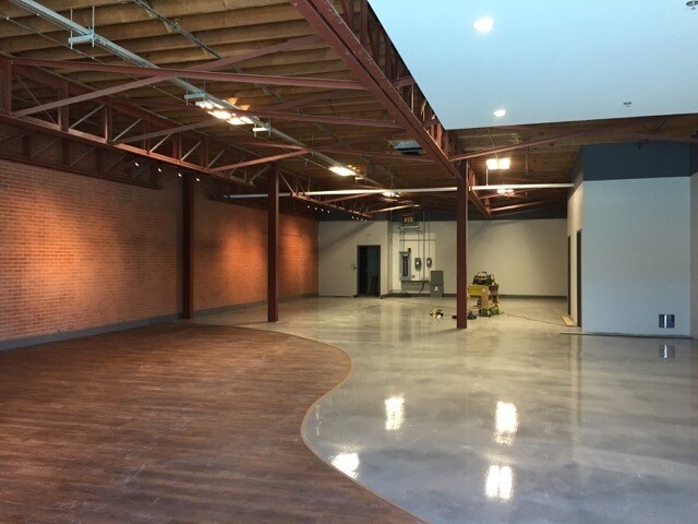 More Photos Of 10939 120th St NW, Edmonton General Retail For Lease