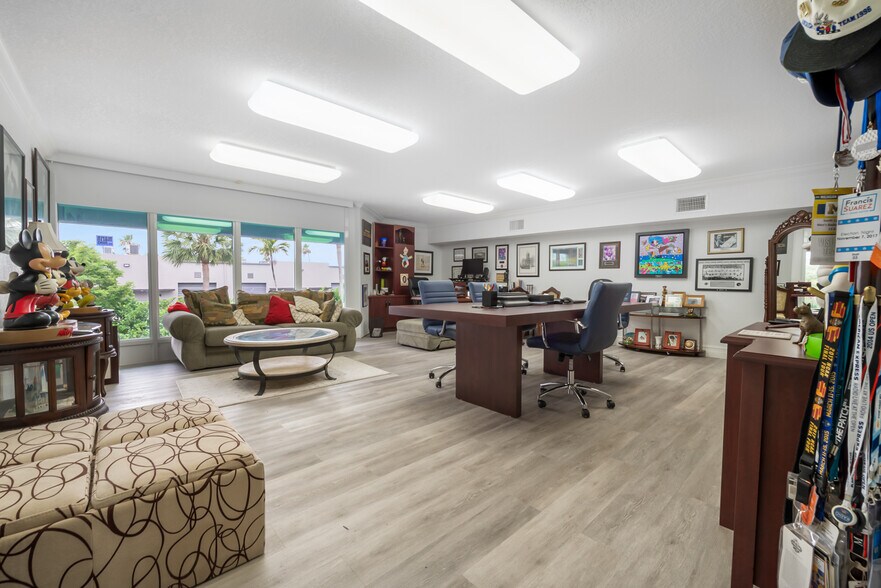 More Photos Of 16155 W 117th Ave, Miami Light Distribution For Sale
