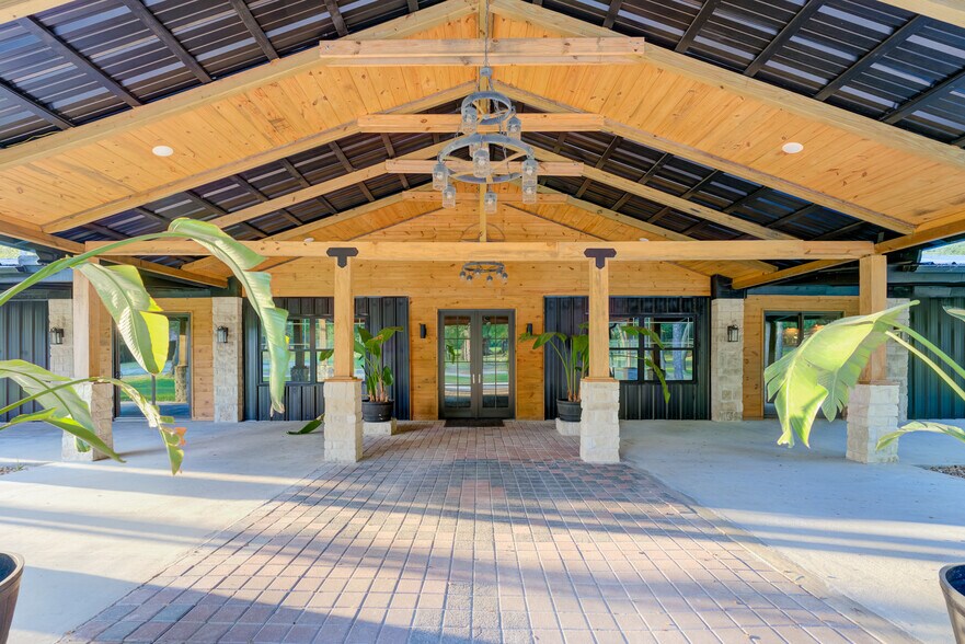 More Photos Of 19323 Belleau Wood Dr, Humble Flex For Sale