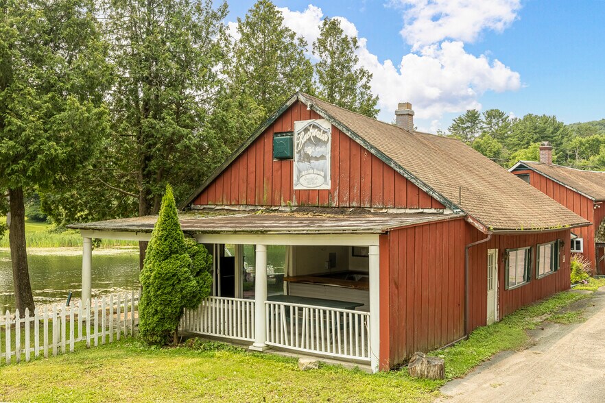 Primary Photo Of 42 Queechy Lake Dr, Canaan Restaurant For Sale