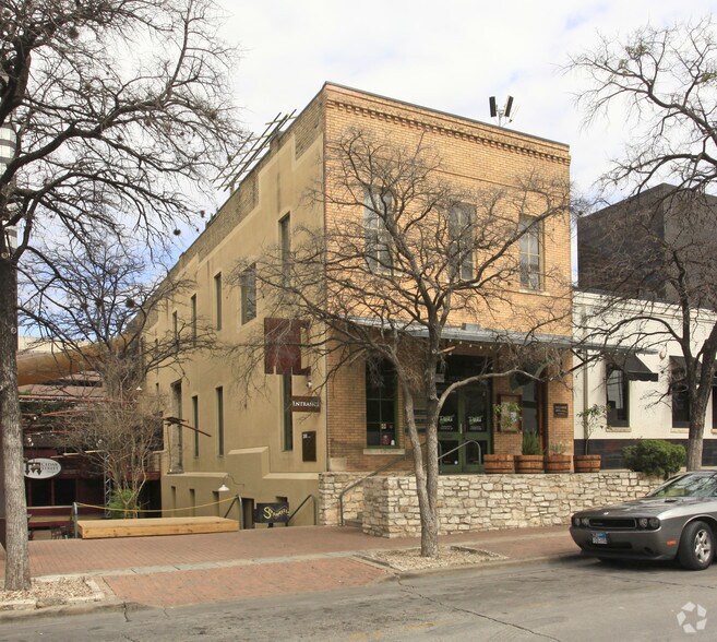 Primary Photo Of 208 W 4th St, Austin Restaurant For Sale