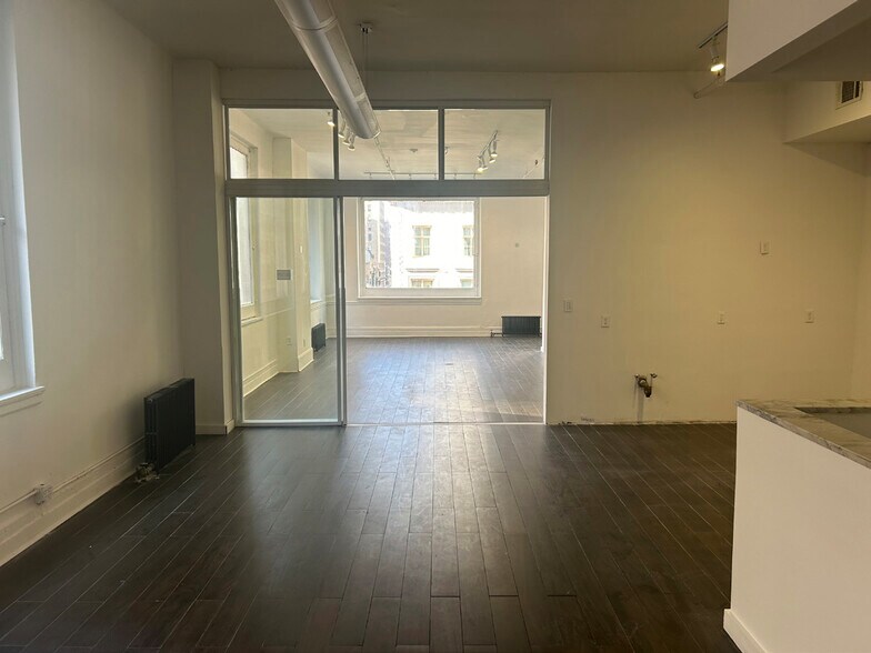 More Photos Of 251-253 Fifth Ave, New York Office For Lease