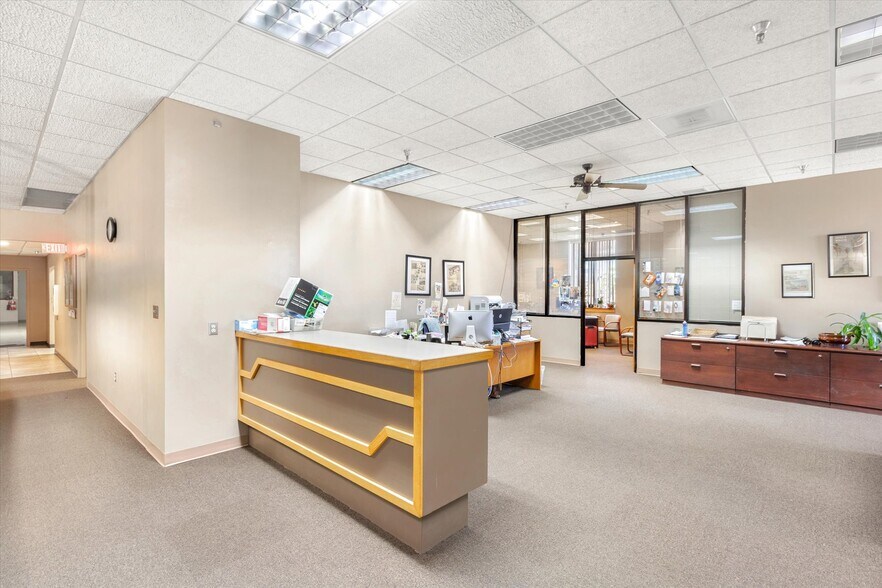 More Photos Of 1825 St Johns Ave, Palatka Office For Sale