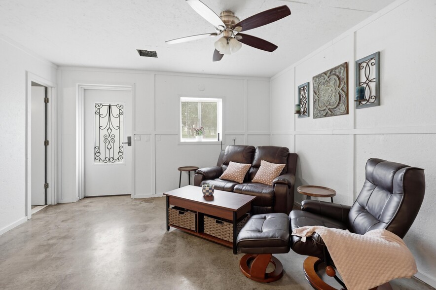 More Photos Of 25695 Mulberry Rd, Webb City Winery Vineyard For Sale