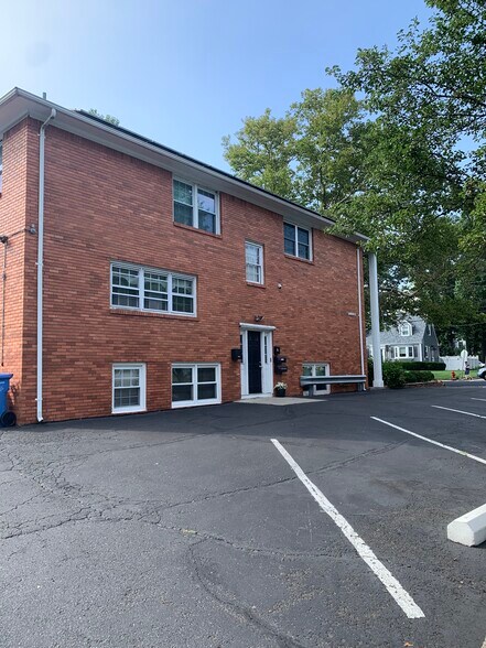 More Photos Of 35 Amboy Ave, Metuchen Medical For Sale