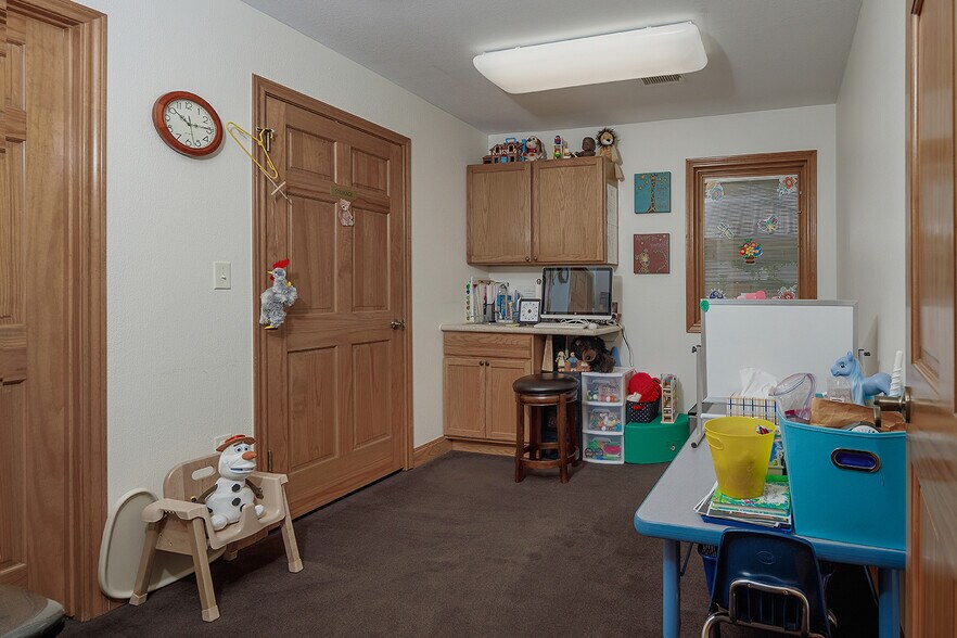 More Photos Of 26407 Oak Ridge Dr, Spring Medical For Sale