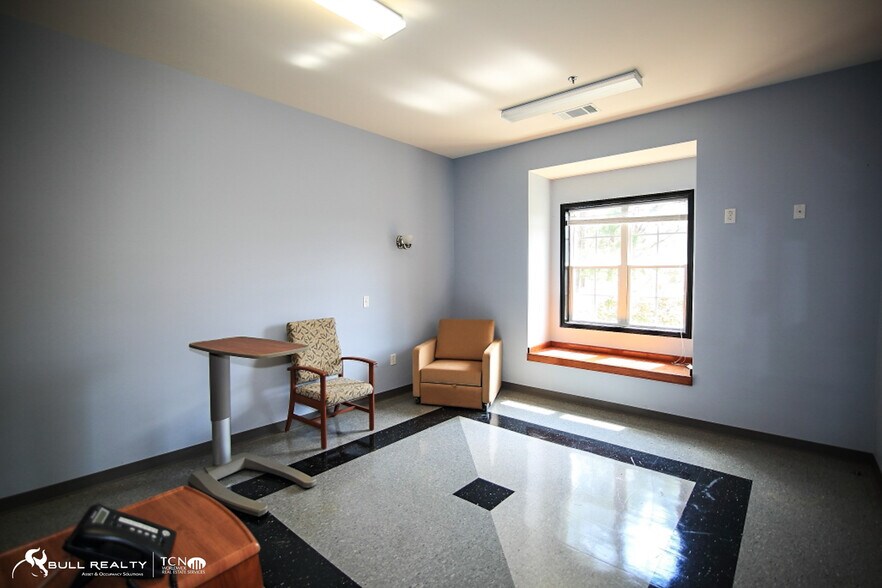 More Photos Of 22 Madras Pky, Newnan Healthcare For Lease
