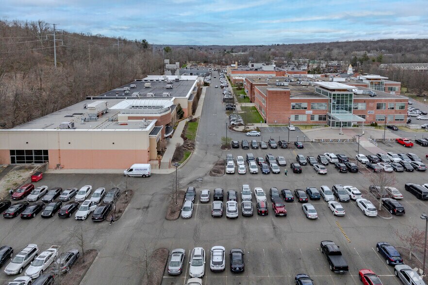 More Photos Of 761 Main Ave, Norwalk Office For Lease