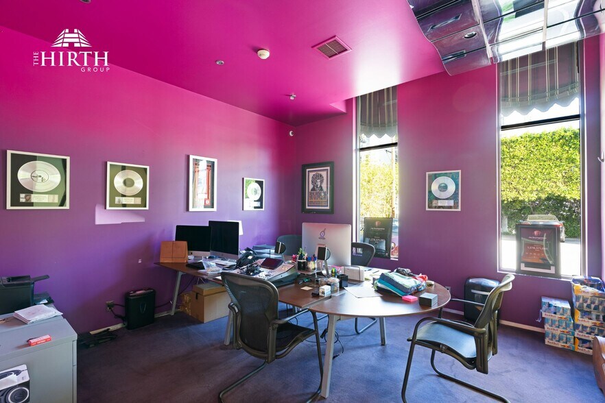 More Photos Of 11128 Weddington St, North Hollywood Movie Radio TVStudio For Sale