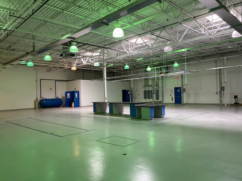 More Photos Of 2370 Meijer Dr, Troy Light Manufacturing For Lease