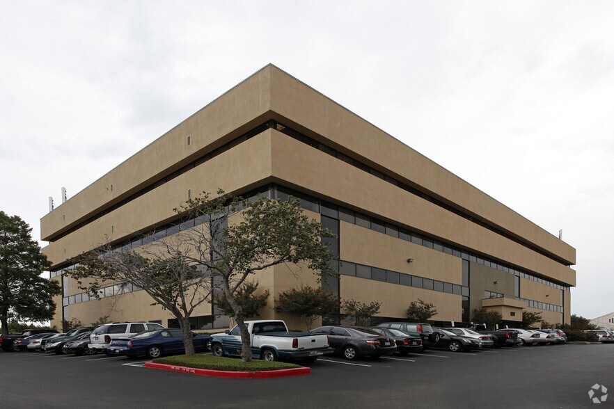 Primary Photo Of 8317 Cross Park Dr, Austin Office For Lease