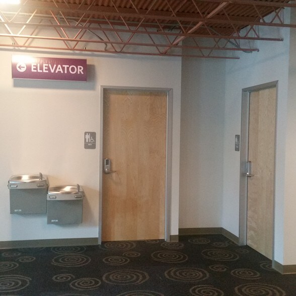 More Photos Of 5050 W Ridge Rd, Erie Medical For Lease