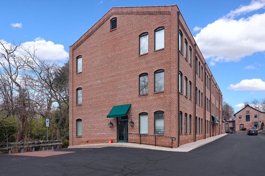 More Photos Of 199-201 S Main St, Lambertville Office For Lease