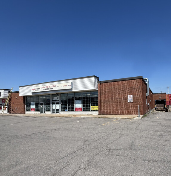 Primary Photo Of 2315-2325 Boul Hymus, Dorval General Retail For Lease