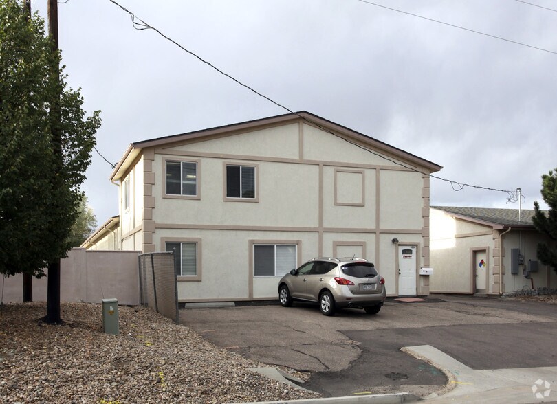 More Photos Of 6224 Progress Ln, Parker Light Manufacturing For Lease