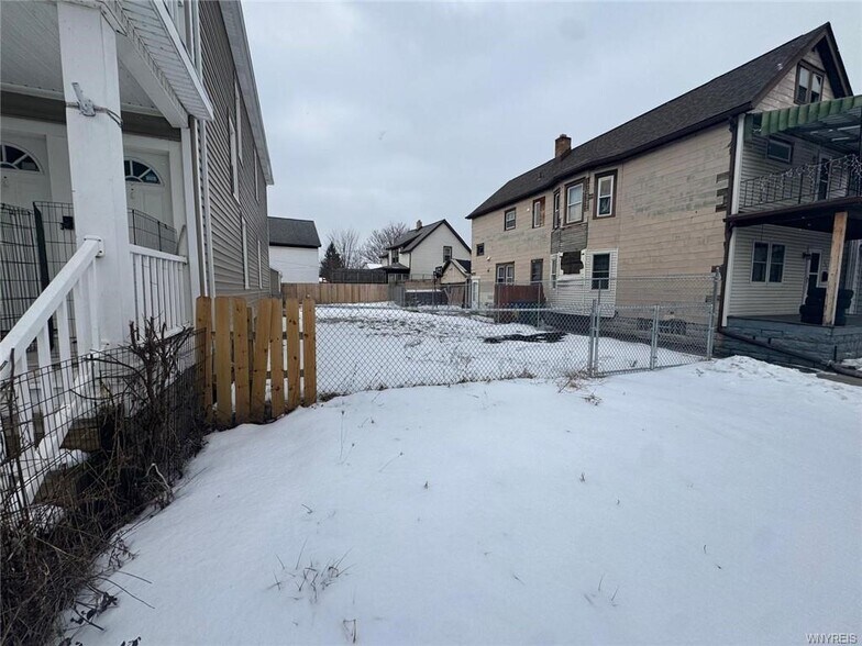 More Photos Of 586 Tonawanda St, Buffalo Land For Sale