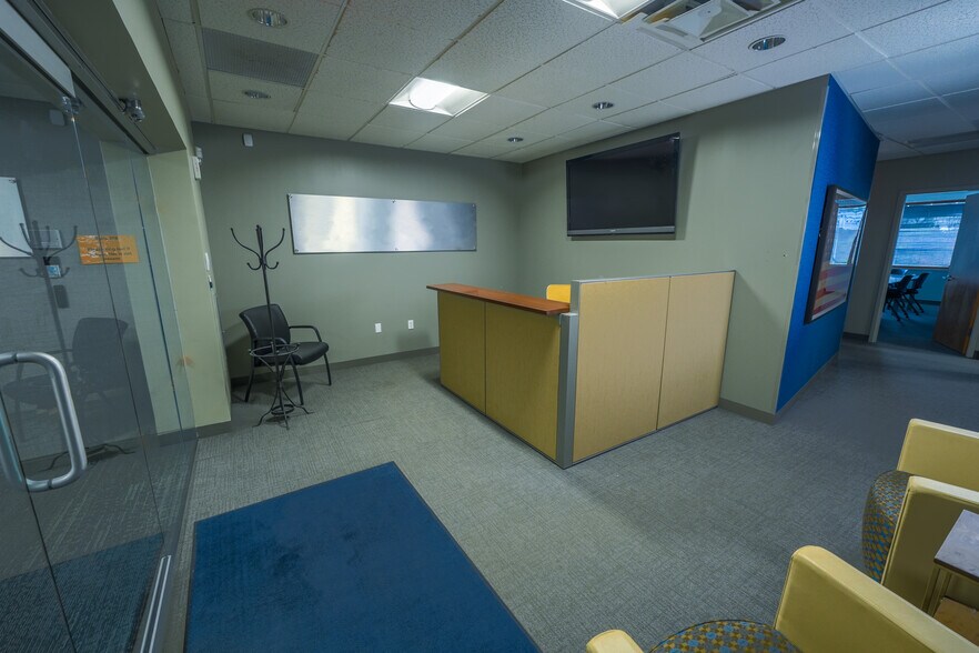 More Photos Of 65 Harristown Rd, Glen Rock Office For Lease