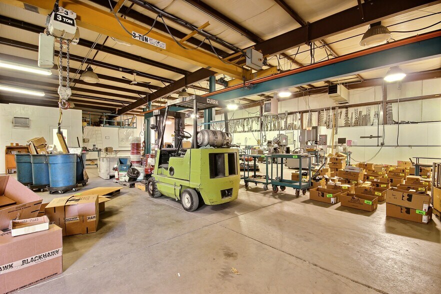 More Photos Of 1431 Production Rd, Fort Wayne Manufacturing For Sale