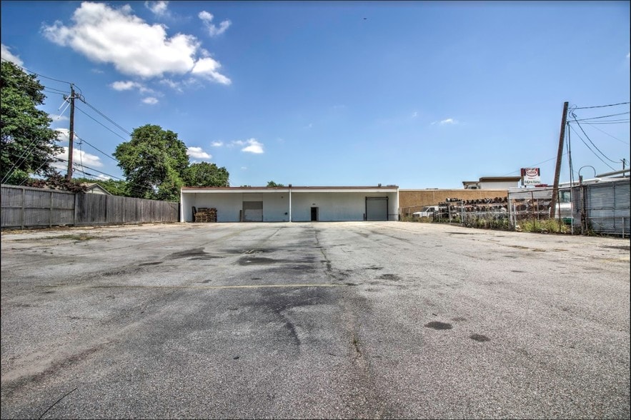 More Photos Of 3504 Hillcroft Ave, Houston Freestanding For Sale