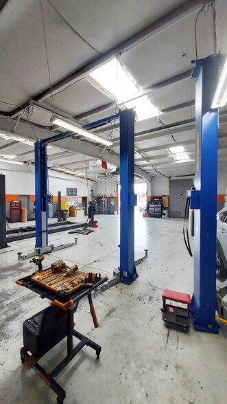 More Photos Of 3608-3612 Betty Dr, Colorado Springs Light Manufacturing For Sale