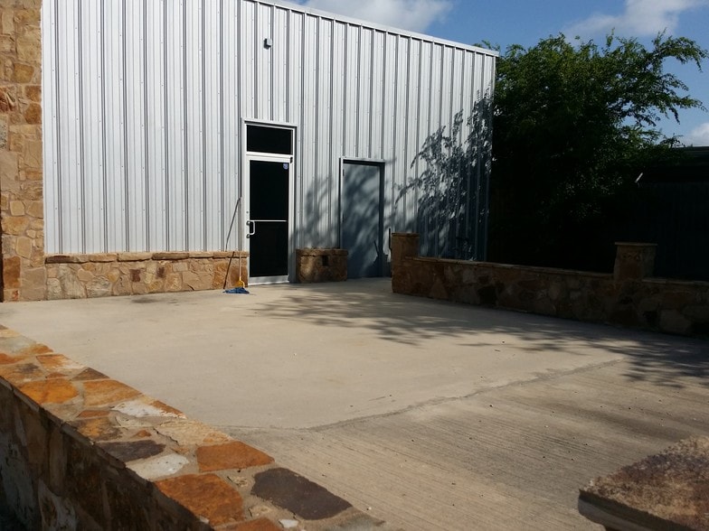 More Photos Of 427 NAS Dr, Corpus Christi Restaurant For Sale