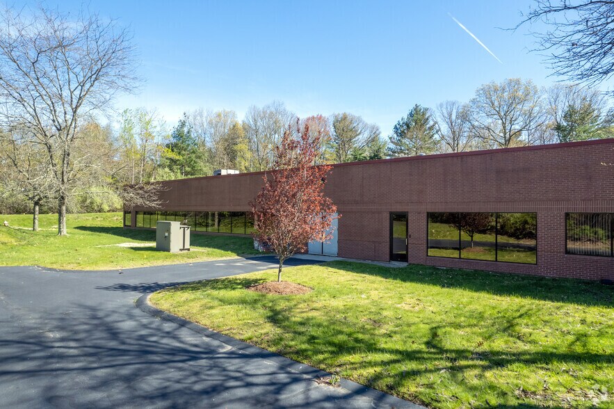 More Photos Of 25 Forge Pky, Franklin Research And Development For Lease