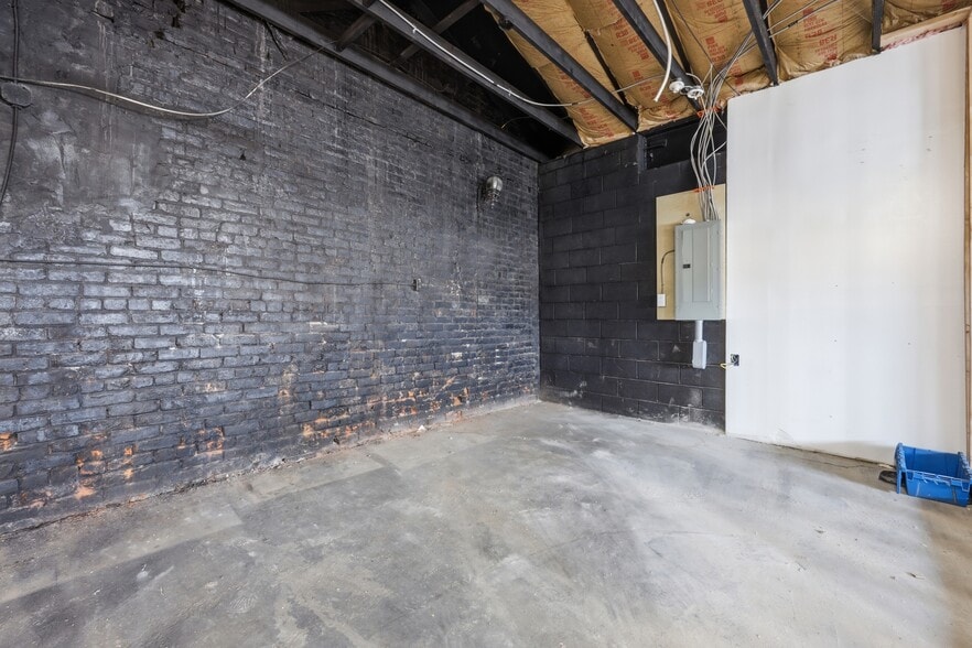 More Photos Of 688 E Eagle St, Buffalo Warehouse For Sale