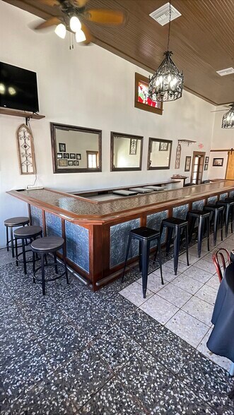 More Photos Of 301 N Picacho St, Casa Grande Restaurant For Sale