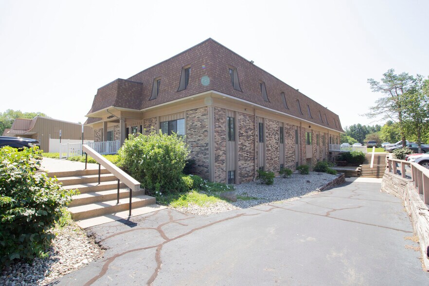 More Photos Of 3030 S 9th St, Kalamazoo Medical For Sale