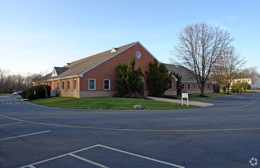 More Photos Of 1501 Casho Mill Rd, Newark Office Residential For Lease