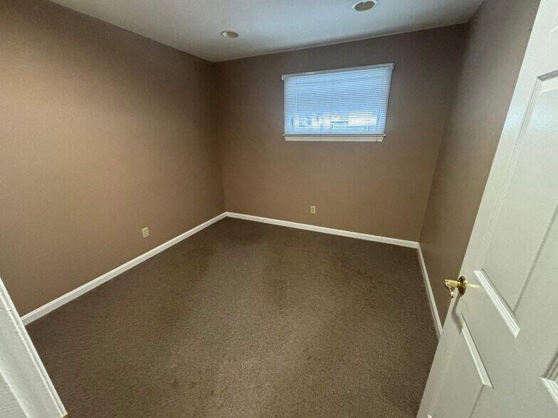 More Photos Of 845 Water St, Northumberland Medical For Sale