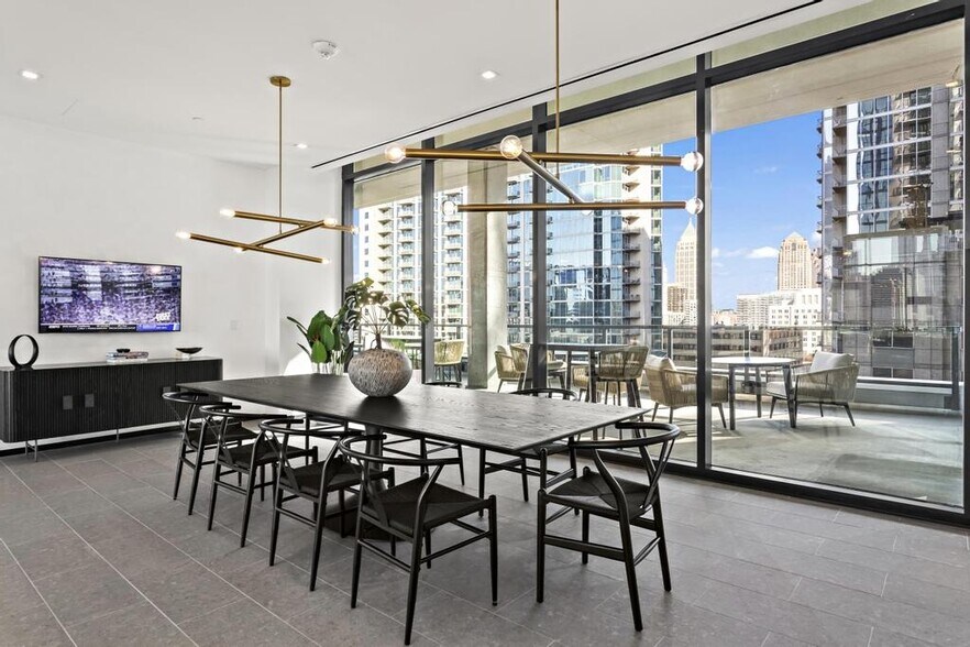 More Photos Of 811 NE Peachtree St, Atlanta Office Residential For Lease