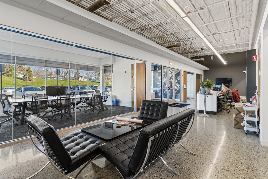 More Photos Of 40000 Grand River Ave, Novi Unknown For Lease