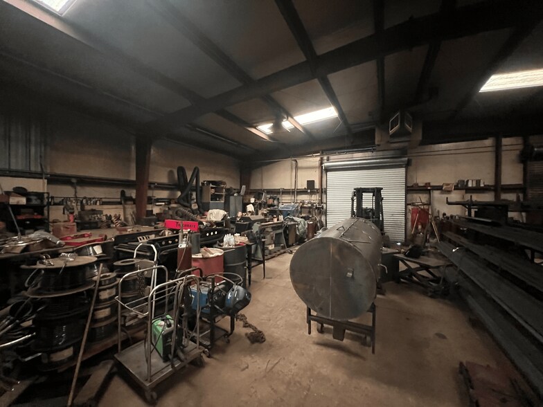 More Photos Of 4481 Lamb Ave, Union Point Warehouse For Sale